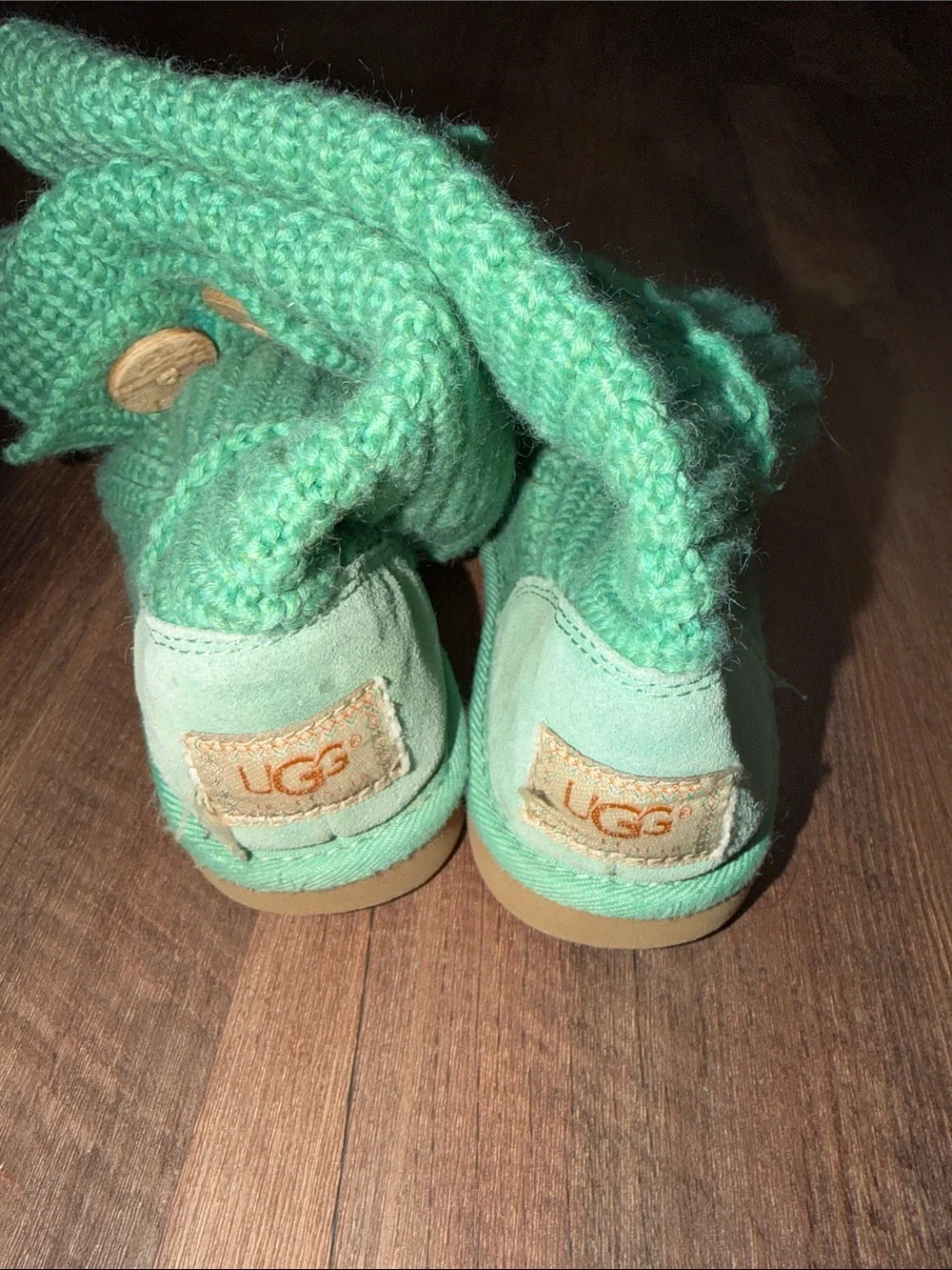 Girls UGG Classic Cardy Green Sweater Boots size 1